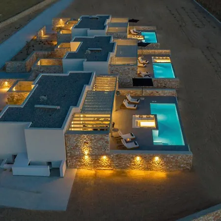 T7 Luxury Paros Hotell